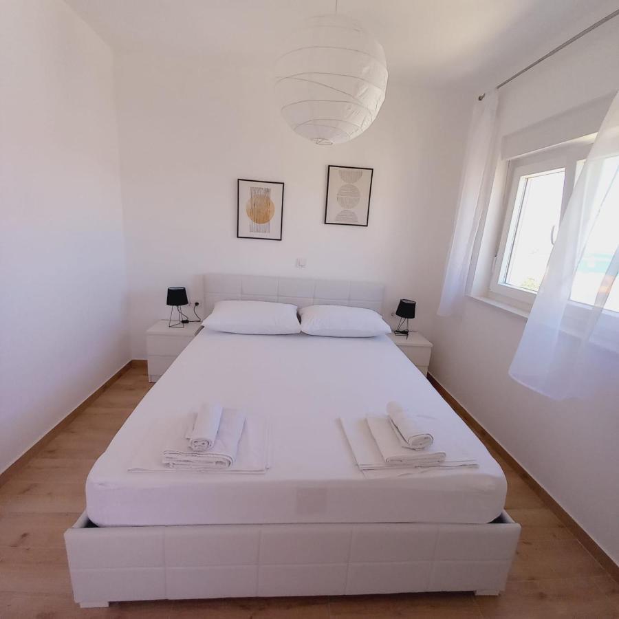 Apartments M & L 穆泰尔岛 外观 照片